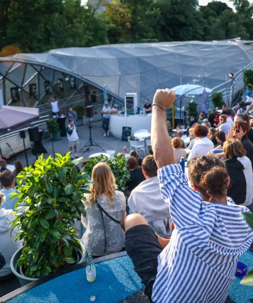 (c) Sebastian Neugebauer